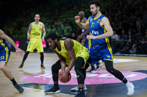 凌晨战报 凌晨战报